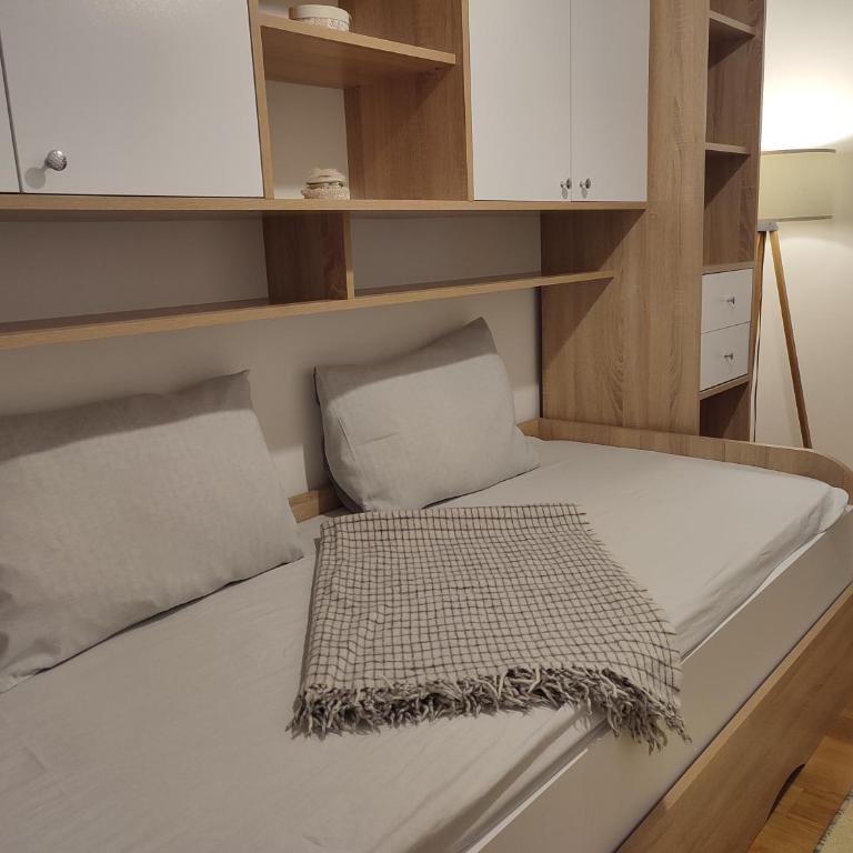 Talia apartments & pool - Family Suite with Balcony - 27