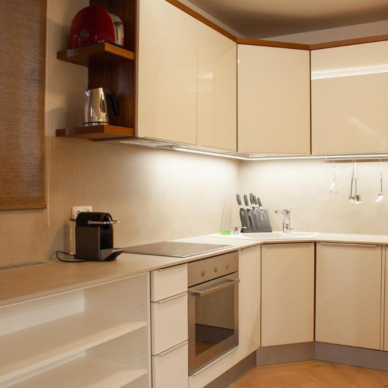 Sissi Park - One-Bedroom Apartment with Sauna - 3