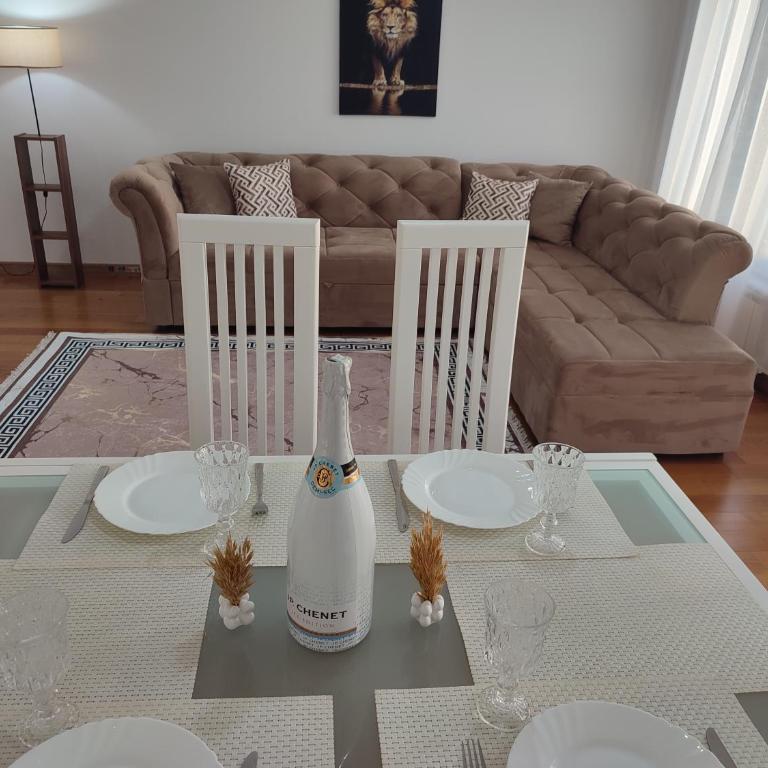 Talia apartments & pool - Family Suite with Balcony - 34