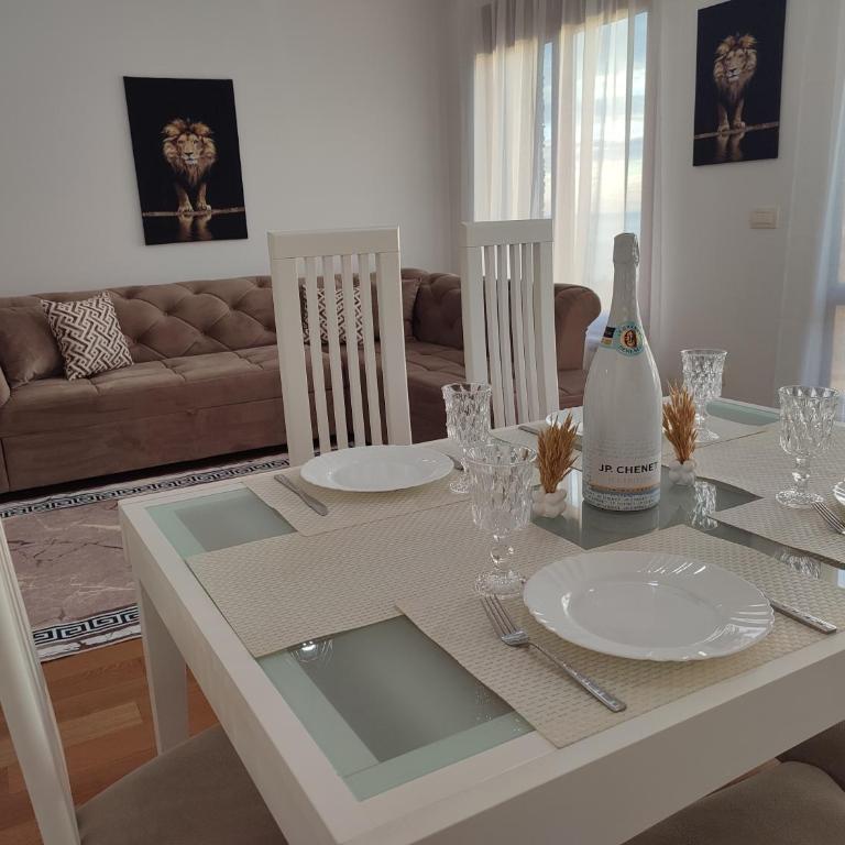 Talia apartments & pool - Family Suite with Balcony - 37