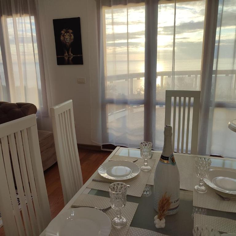 Talia apartments & pool - Family Suite with Balcony - 38