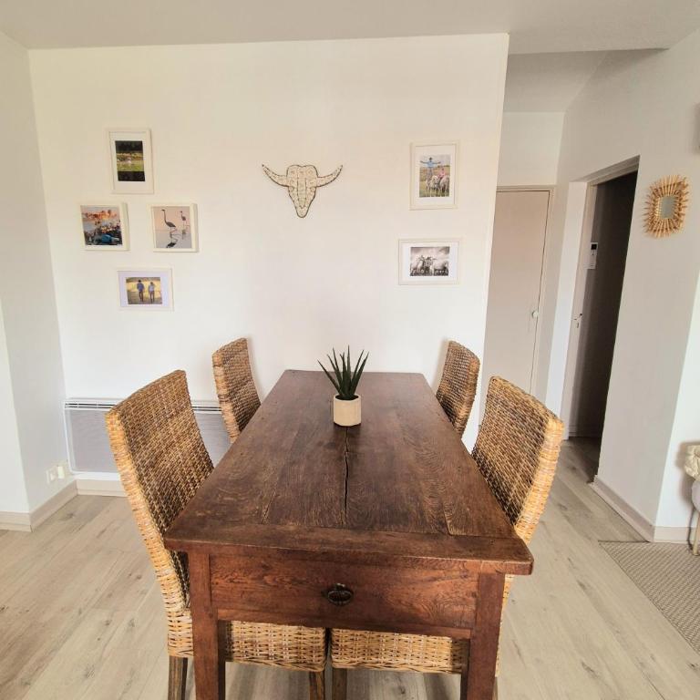 Appartement T2, proche plage, climatisé et parking privé - Apartamento de 1 dormitorio con balcón - 9