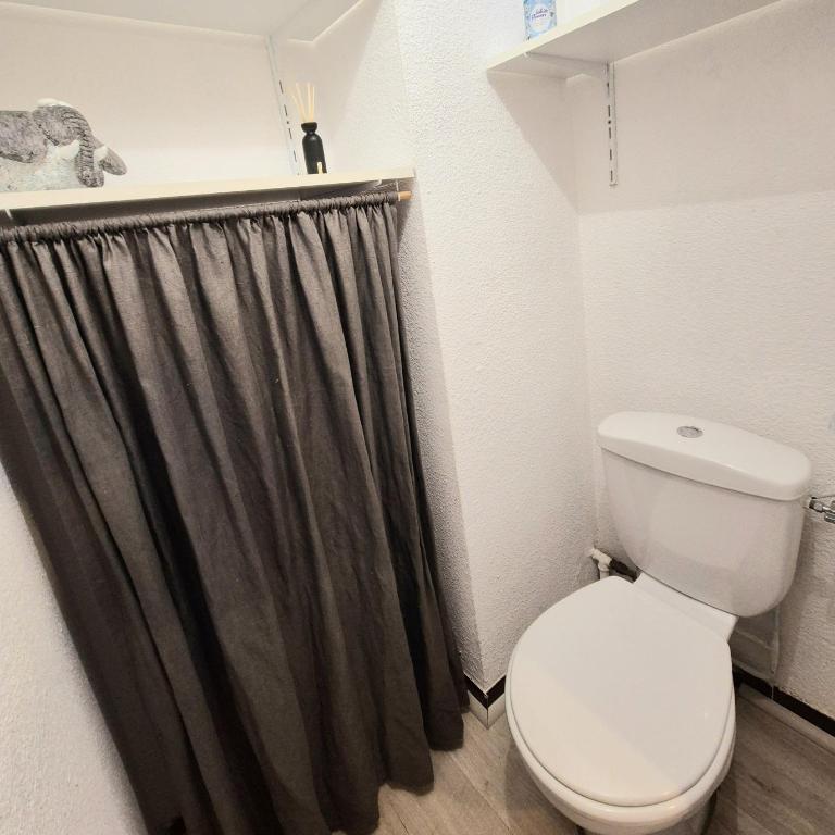 Appartement T2, proche plage, climatisé et parking privé - Apartamento de 1 dormitorio con balcón - 25