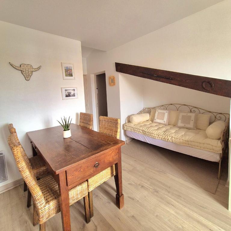 Appartement T2, proche plage, climatisé et parking privé - Apartamento de 1 dormitorio con balcón - 8