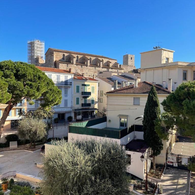 CANNES SUQUET beautiful Duplex - Appartement 3 Chambres - 11