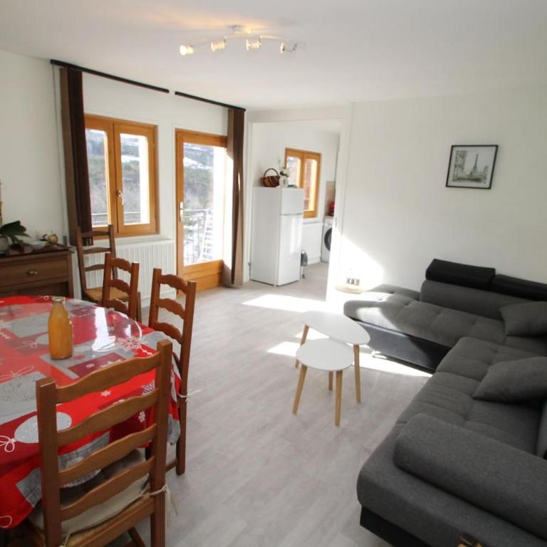 Apartment LA ROCHETTE free parking on site - Appartement avec Vue sur la Montagne - 3