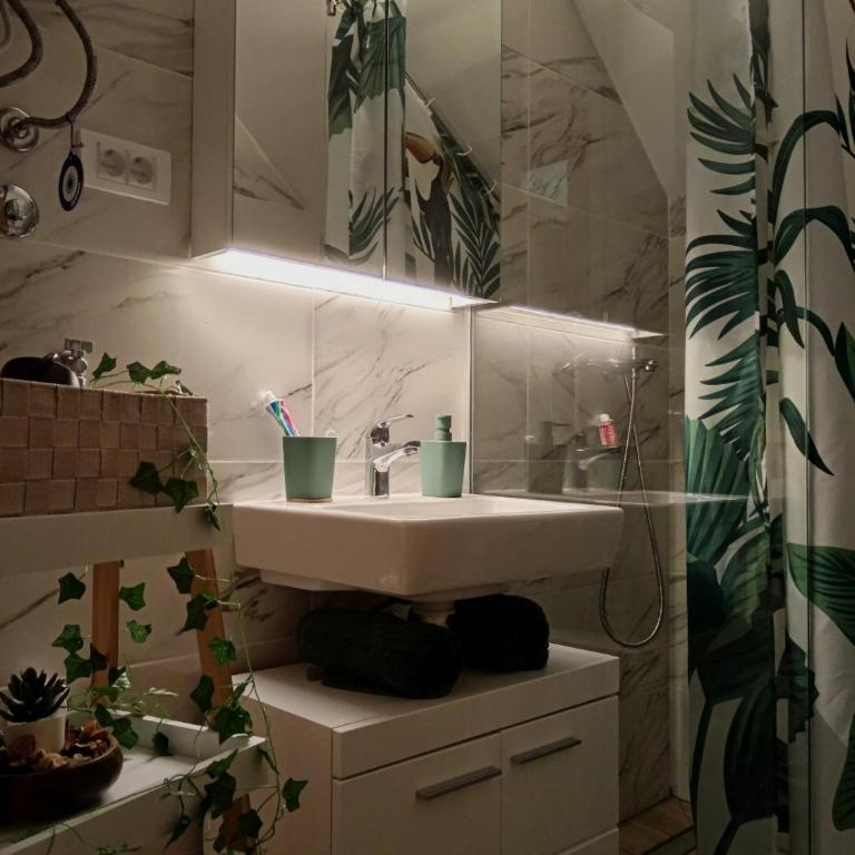 Golden clover 33 - One-Bedroom Apartment - 7
