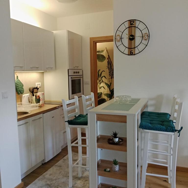 Golden clover 33 - One-Bedroom Apartment - 16