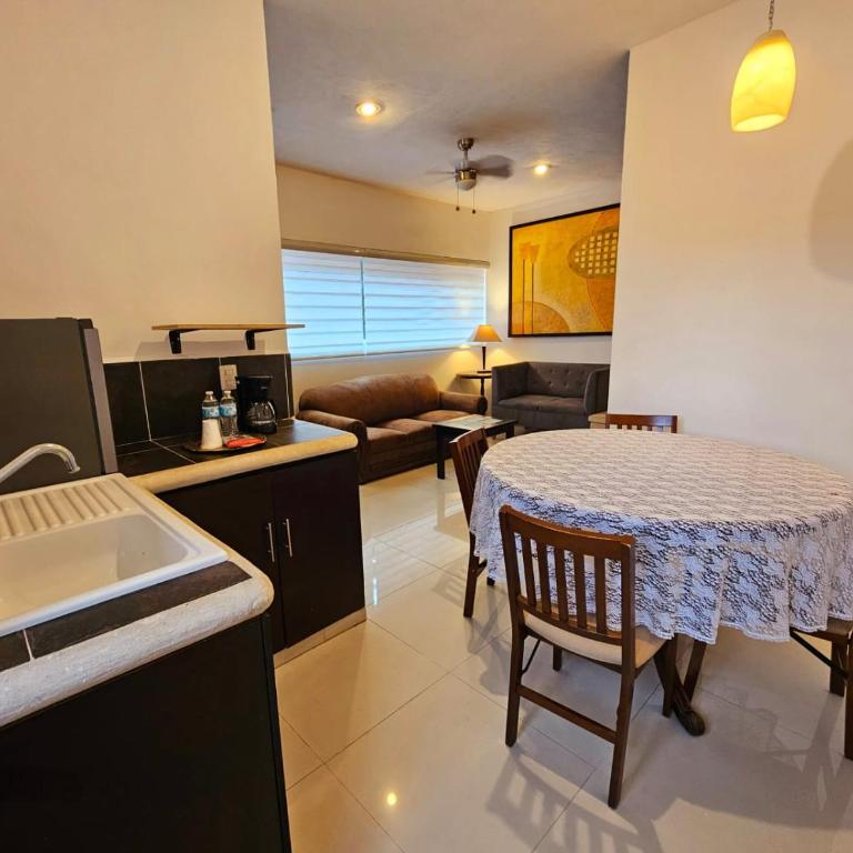 Hotel Holly - Junior Suite - 11