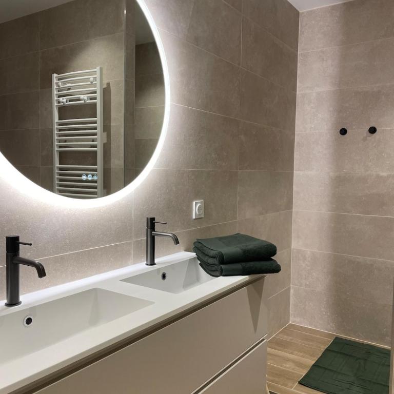 GRAND COSY 10-12 pers Ax Thermes Centre Terrasse Parking - Appartement - 2