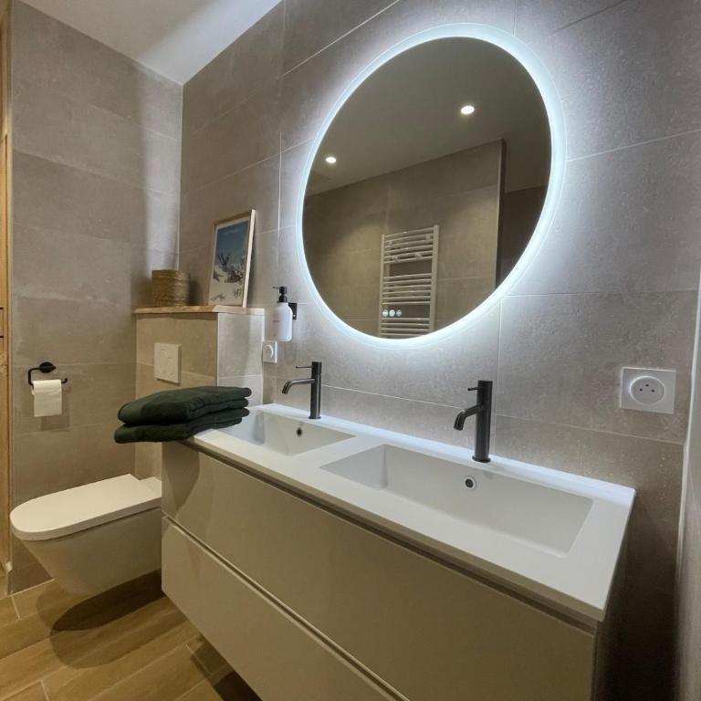 GRAND COSY 10-12 pers Ax Thermes Centre Terrasse Parking - Appartement - 14