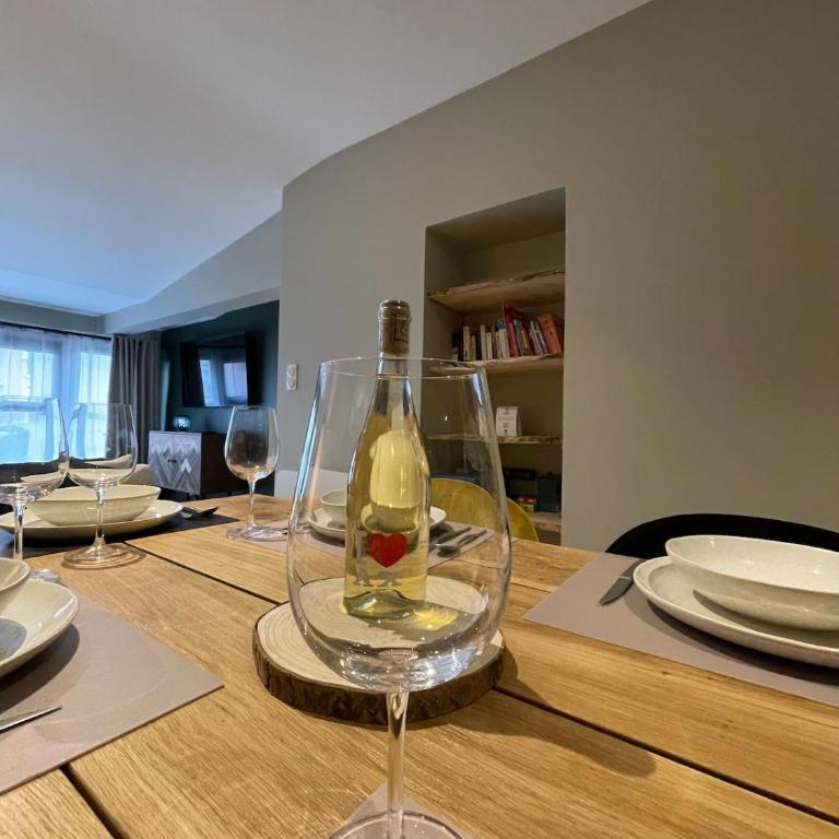 GRAND COSY 10-12 pers Ax Thermes Centre Terrasse Parking - Appartement - 16
