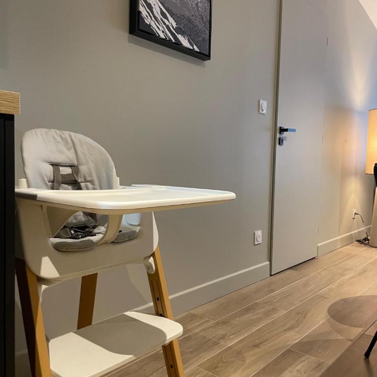 GRAND COSY 10-12 pers Ax Thermes Centre Terrasse Parking - Appartement - 26
