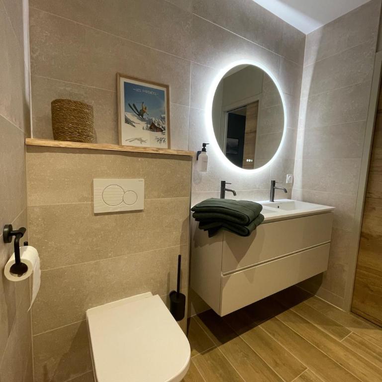 GRAND COSY 10-12 pers Ax Thermes Centre Terrasse Parking - Appartement - 35