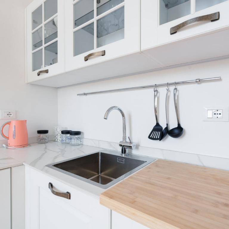 Ruby - One-Bedroom Apartment - 8