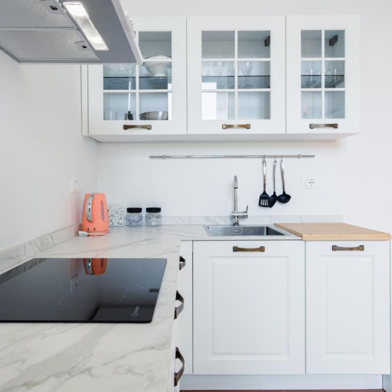 Ruby - One-Bedroom Apartment - 33