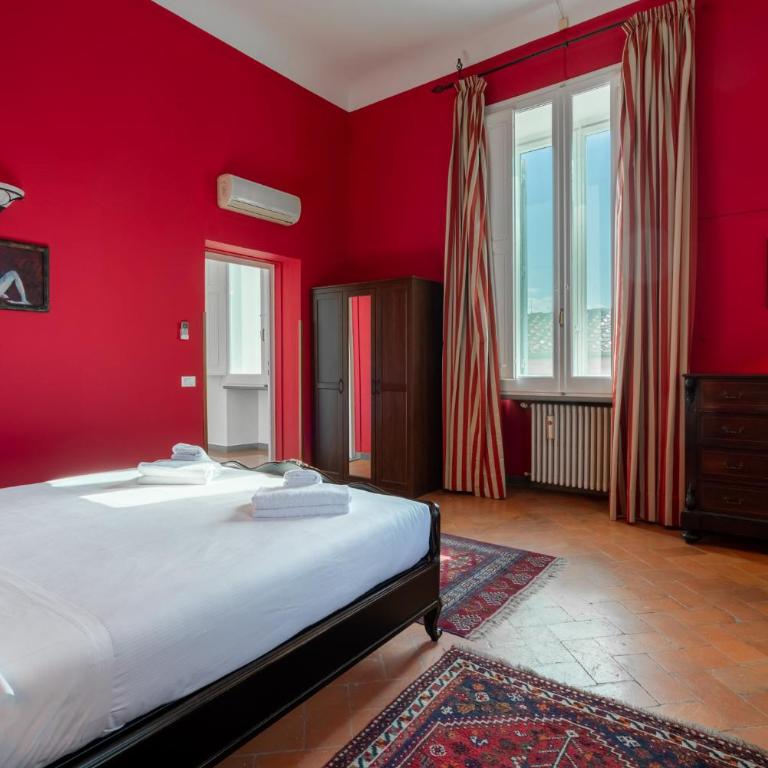 Ruby - One-Bedroom Apartment - 36