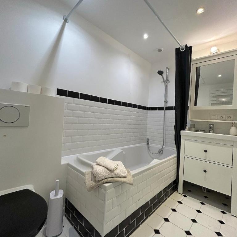 Outstanding and sunbathed 3 br - Appartement 3 Chambres - 39