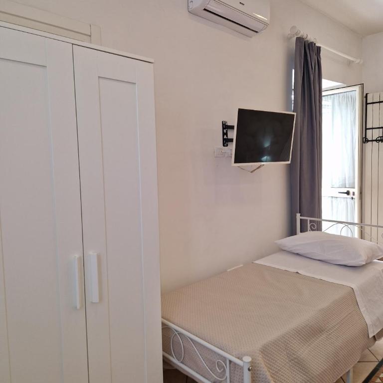 B&B Enjoy Pompeii Ruins and Church - Camera Tripla con Bagno Privato - 5