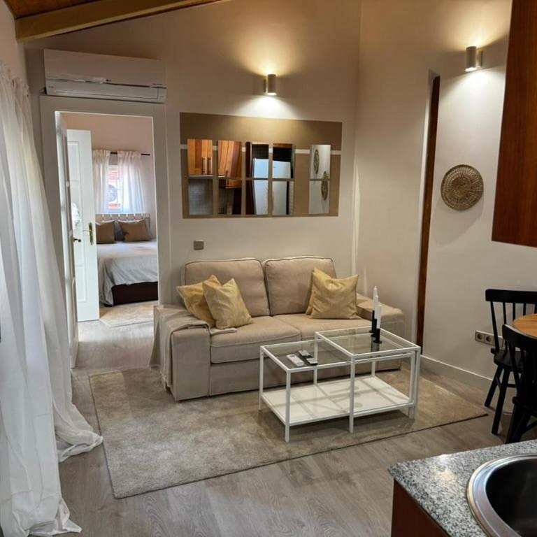 Exyca Homes Gran Via - One-Bedroom Apartment - 1