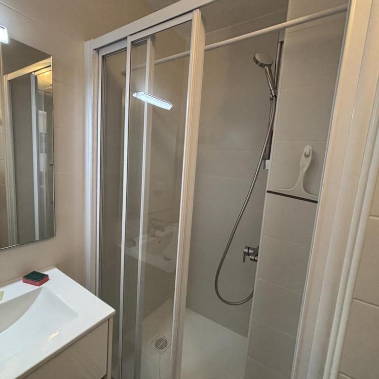 Appartement T2 avec Parking - 900m Plage et Commerces - FR-1-388-95 - Appartement (4 Adultes) - 7
