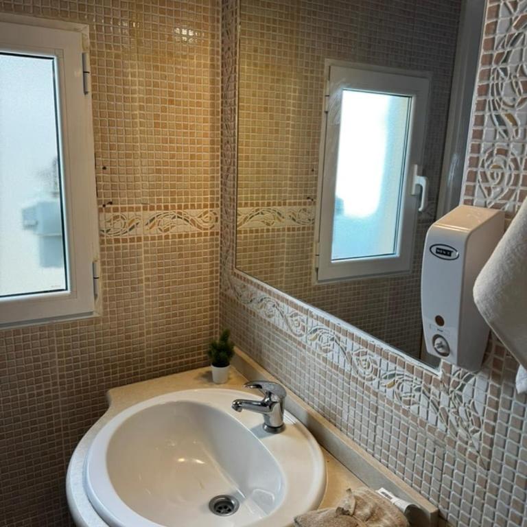 Exyca Homes Gran Via - One-Bedroom Apartment - 8