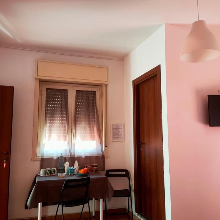 Bed and fly Aeroporto Catania - Quadruple Room with Private Bathroom - 4
