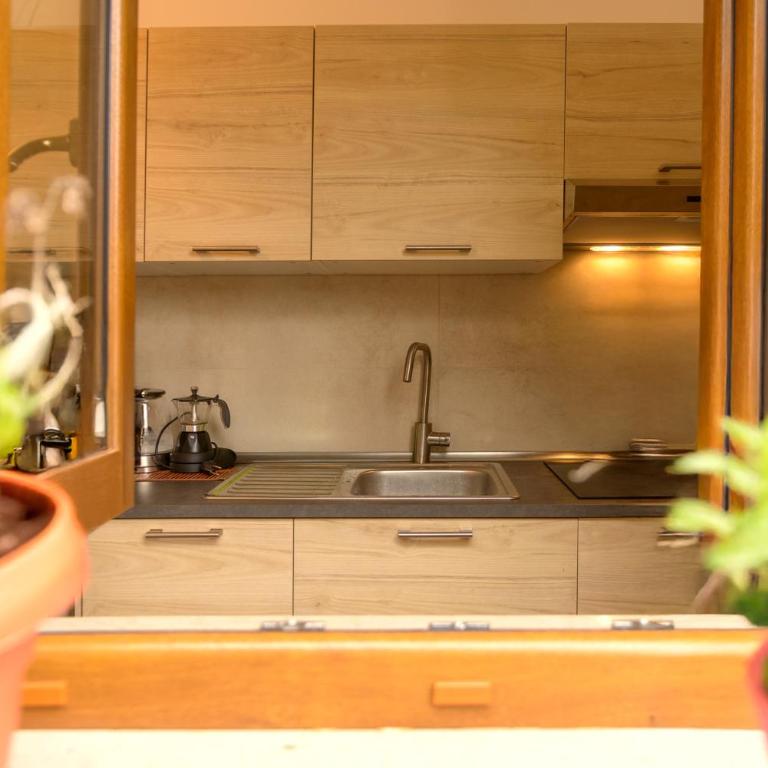 Villa Marica - stazione di ricarica auto elettriche - piscina - Casa con 2 Camere da Letto - 2