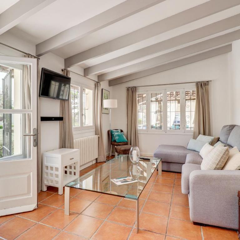Majoran Family Finca with Pools, Jacuzzi and Gym in Pollença - Casa - 12