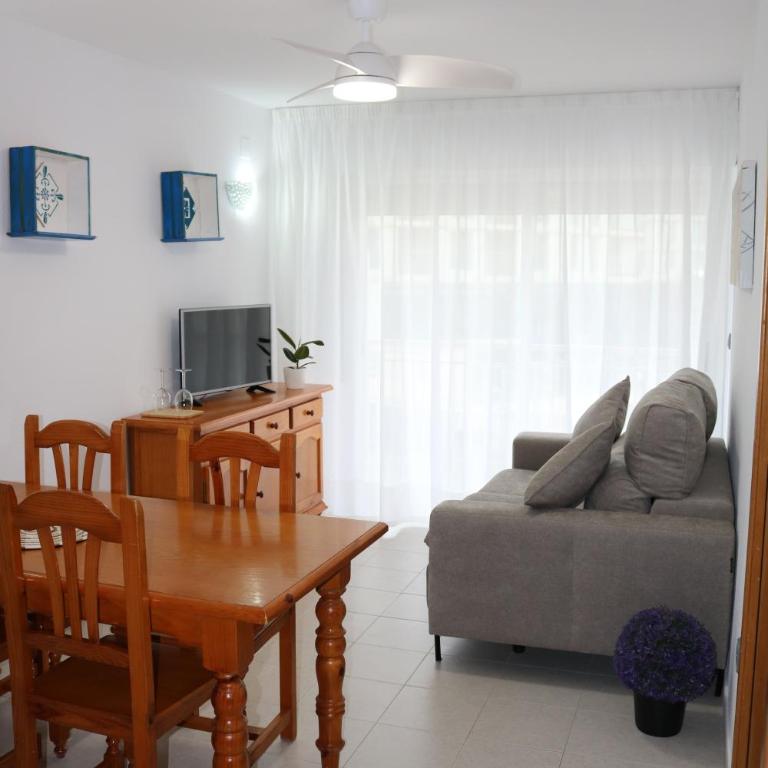 Apartamentos Forner - Apartamento con vistas a la piscina - 8