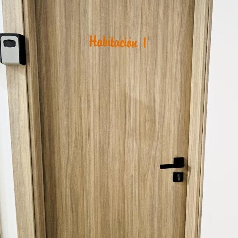 Vacansis Habitaciones y Alojamientos A Coruña - Habitación Individual Estándar con baño compartido - 5
