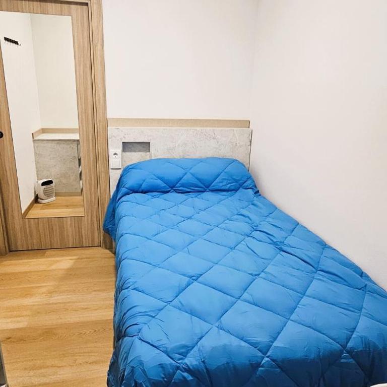 Vacansis Habitaciones y Alojamientos A Coruña - Habitación Individual Estándar con baño compartido - 1
