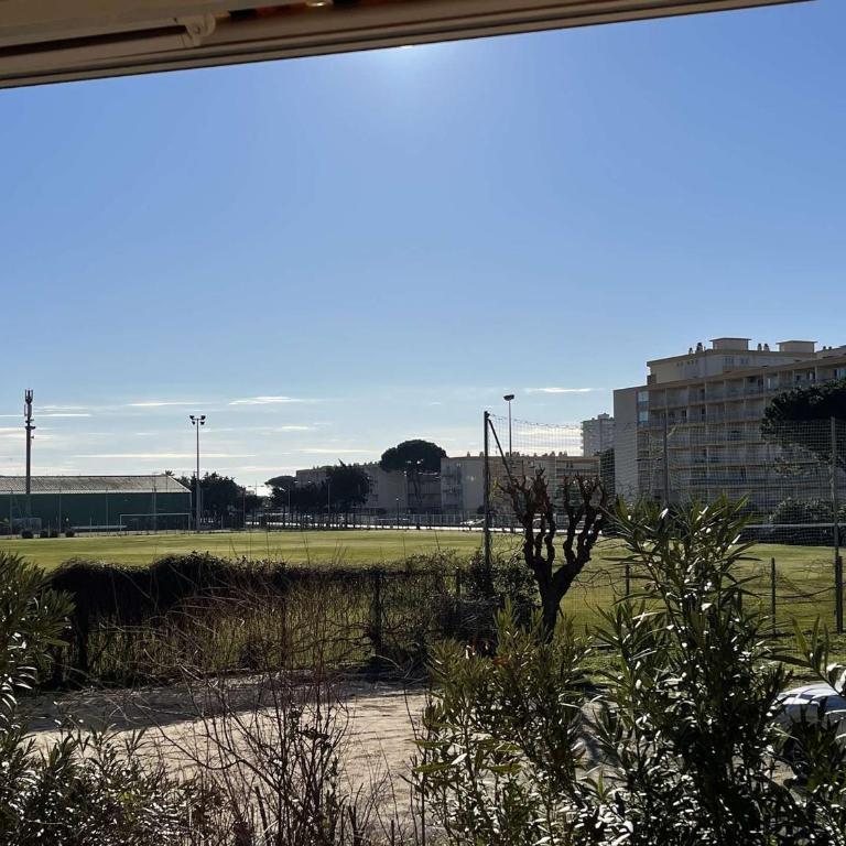 Studio climatisé au Lavandou avec parking, terrasse ensoleillée pour 4 - FR-1-308-198 - Studio - 7