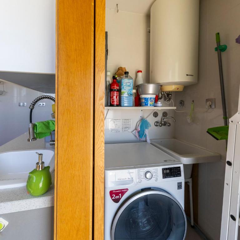 Apart Barlovento con piscina a 10 min de la playa - Apartamento Estándar de 3 dormitorios - 59