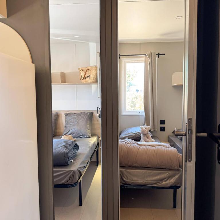 Camping La Clape Village - Bungalow 3 Chambres - 2