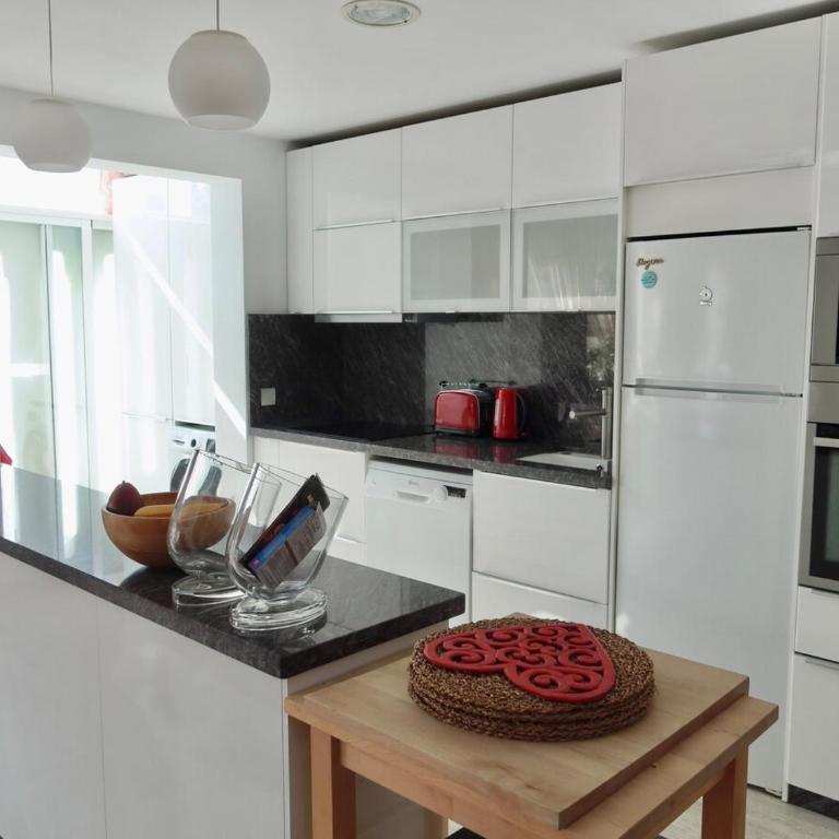 2 Bedroom Apartment Pool Views - Los Naranjos Marbella - Apartamento de 2 dormitorios - 4
