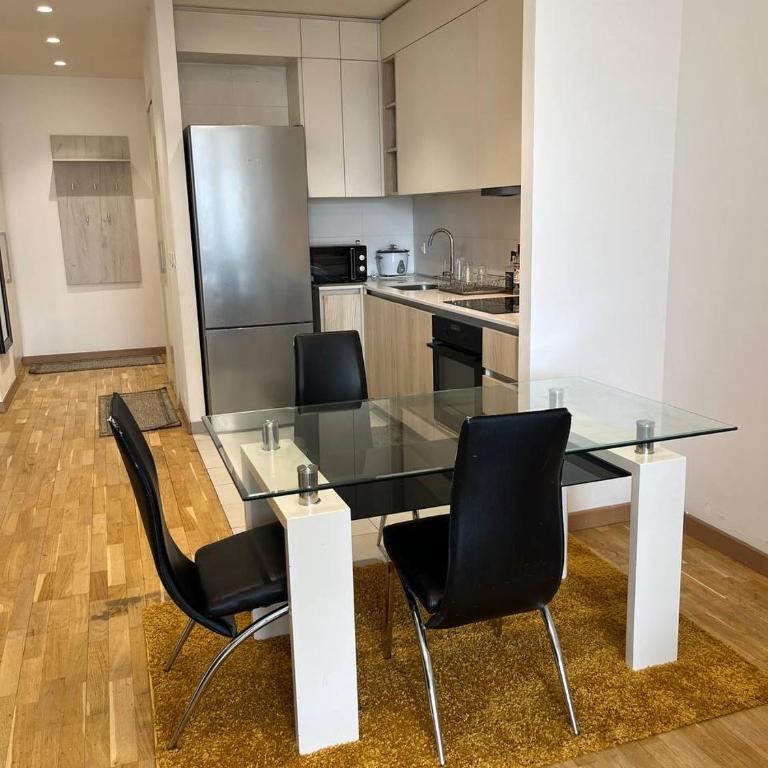 BW St Lui Apartment - Three-Bedroom Apartment - 10