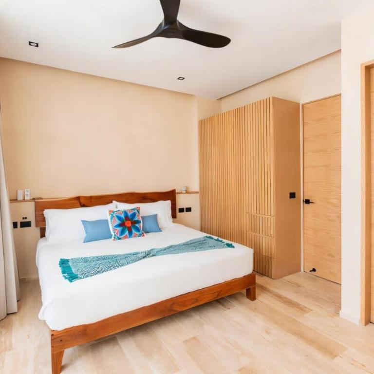 Xaana Private Pool 2 bed wifi 300 Mbps Rooftop - Two-Bedroom Apartment - 29