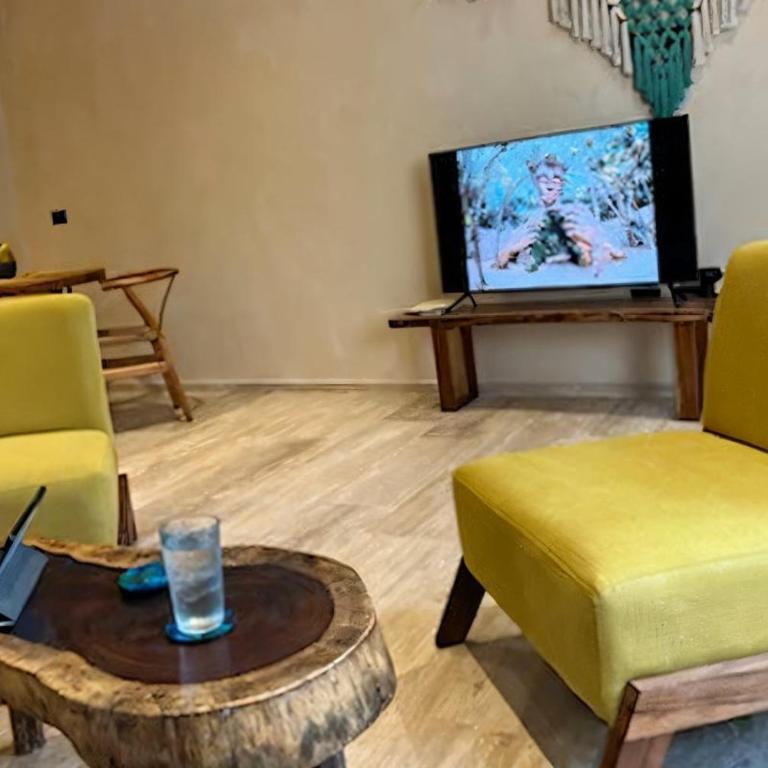 Xaana Private Pool 2 bed wifi 300 Mbps Rooftop - Two-Bedroom Apartment - 30