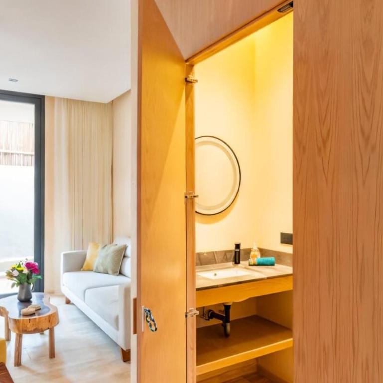 Xaana Private Pool 2 bed wifi 300 Mbps Rooftop - Two-Bedroom Apartment - 38