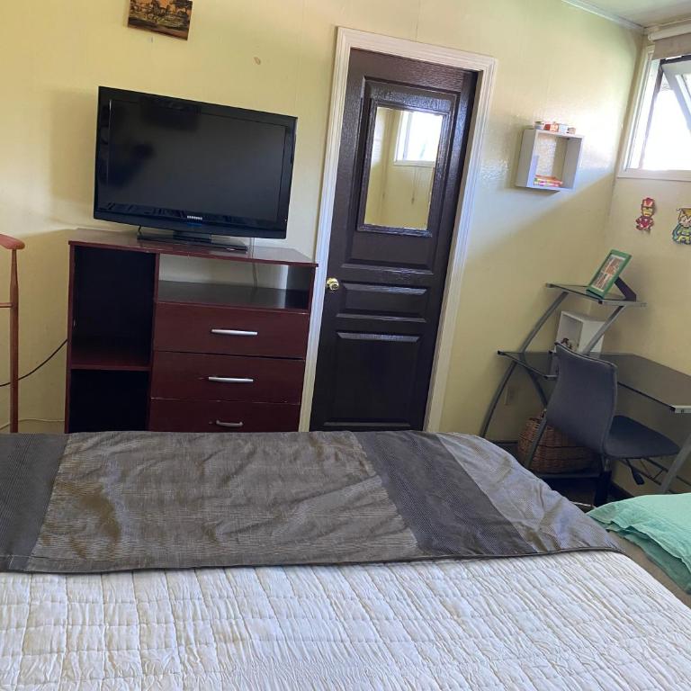 Departamento gris - Three-Bedroom Apartment - 25