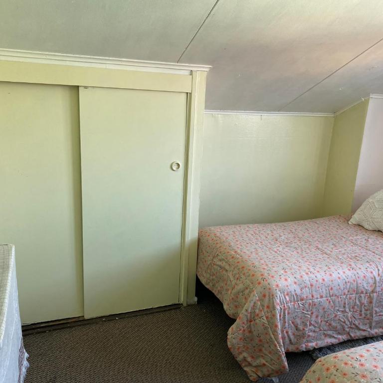 Departamento gris - Three-Bedroom Apartment - 18