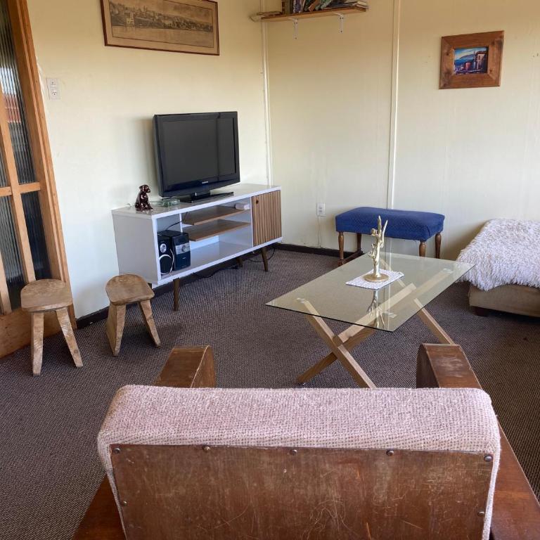 Departamento gris - Three-Bedroom Apartment - 3