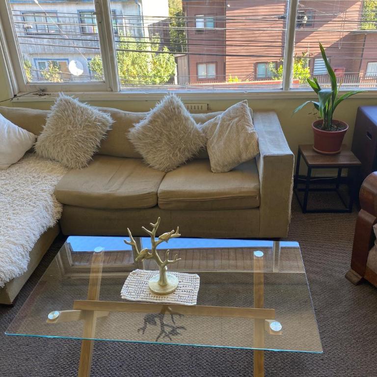 Departamento gris - Three-Bedroom Apartment - 5