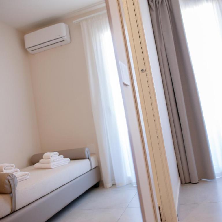 Balestrate Center Rooms - Camera Quadrupla Comfort - 3