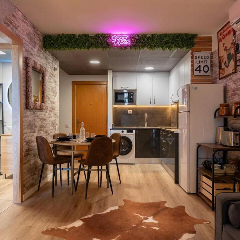 Industrial loft at the beach - Apartamento de 2 dormitorios con vistas al complejo - 11