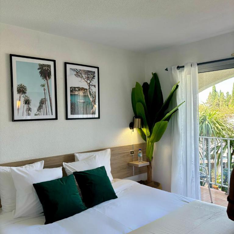 Acapella Hotel - Chambre Double ou Lits Jumeaux Confort avec Balcon - 1
