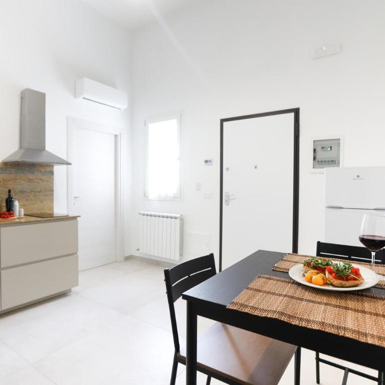 Elegante Bilocale con Giardino - Appartamento con 1 Camera da Letto - 5