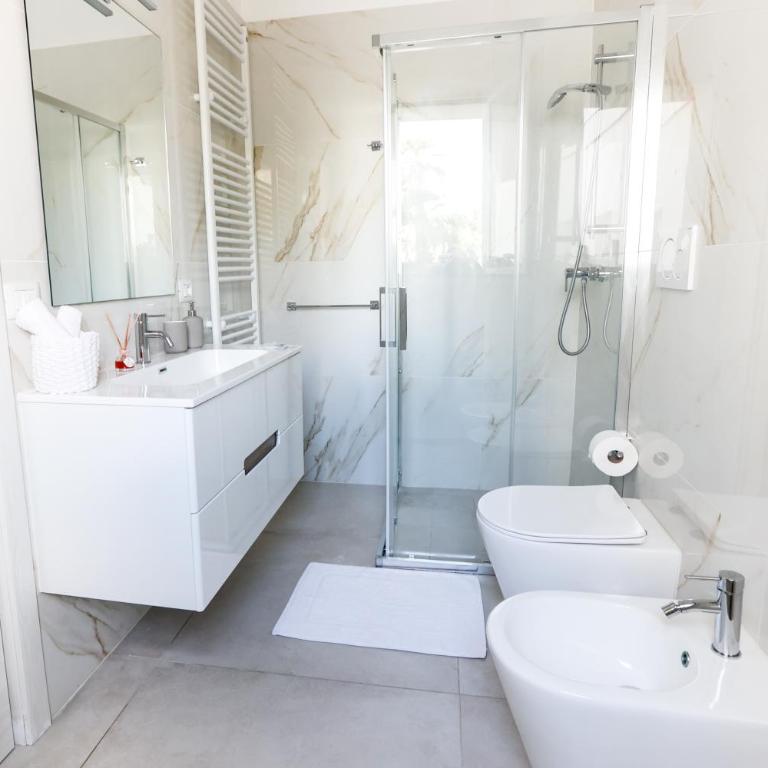 Elegante Bilocale con Giardino - Appartamento con 1 Camera da Letto - 17
