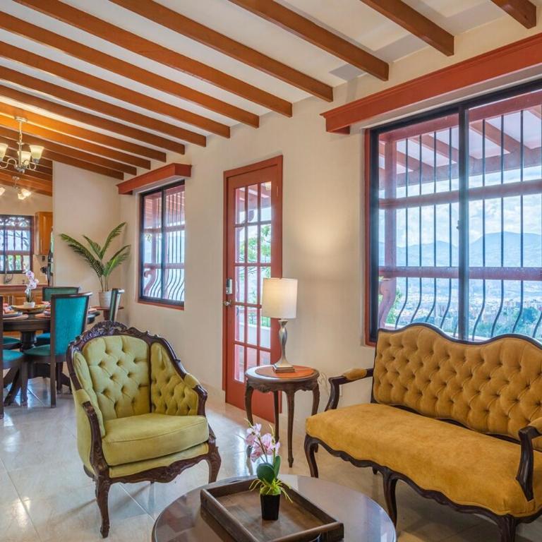 Casita Roja Envigado, Colombian culture experience - Casa de 3 dormitorios - 2